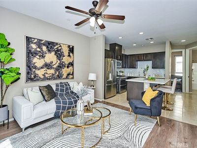 14715 Sherman Way, Van Nuys, CA, 91405