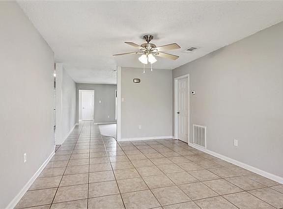 4th image of 15 Gardere Ct