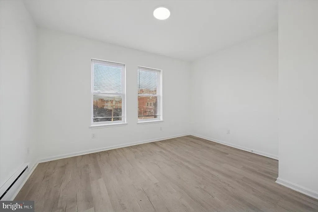 1418 W Erie Ave — Photo 4
