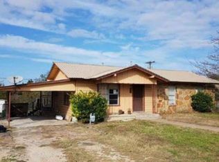 402 Ridgeview Dr, Goldthwaite, TX 76844