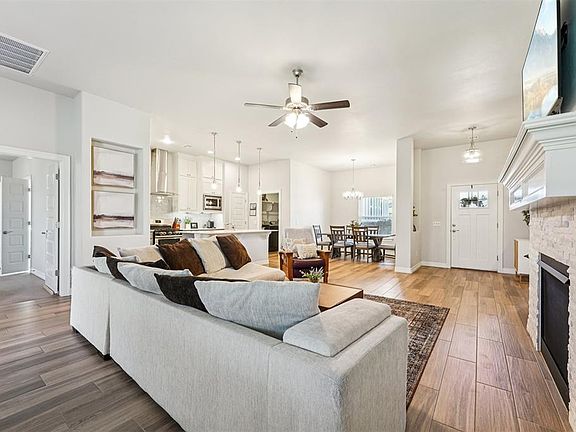 5th image of 12916 Firerock Cir