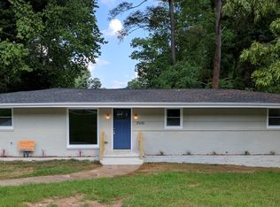 2800 Meadowview Dr, Atlanta, GA