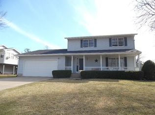 2913 Cathmar St, Burlington, IA 52601