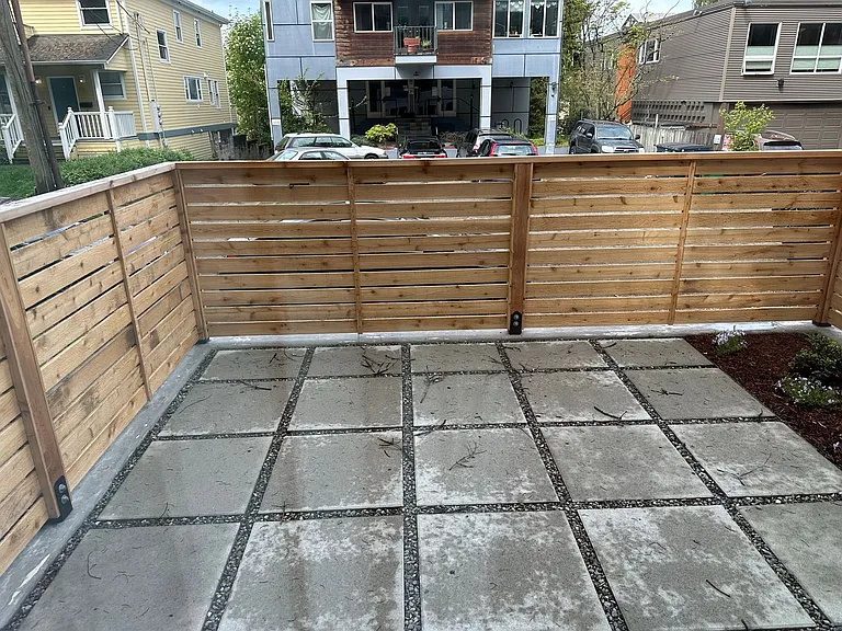 744 Belmont Pl E — Photo 16