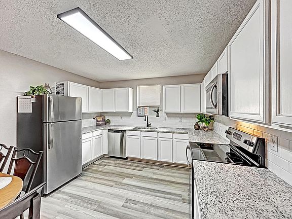4th image of 1532 Golden Grass Dr #18105569
