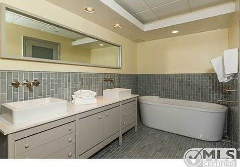 3rd image of 877 Island Ave Unit 702