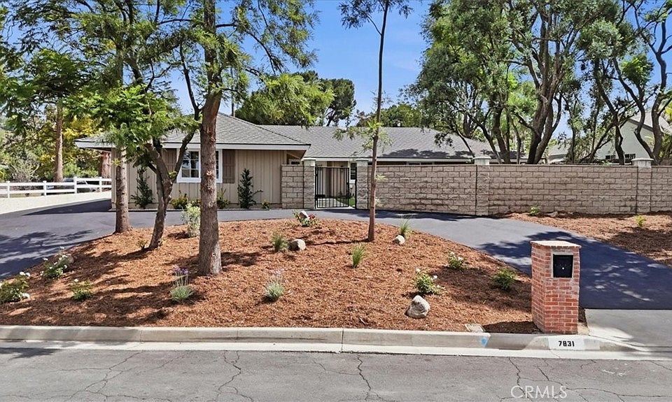 1st image of 7831 Live Oak Dr