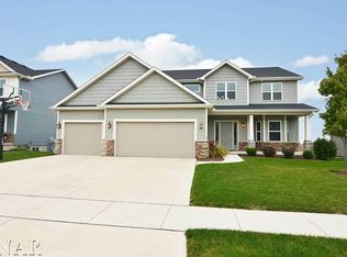 5010 Longfield Rd, Bloomington, IL 61705