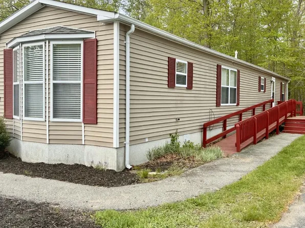 16 Hemlock St #222, Rockland, MA 02370