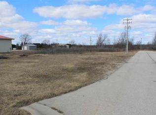 7603 E 34th Rd, Cadillac, MI 49601