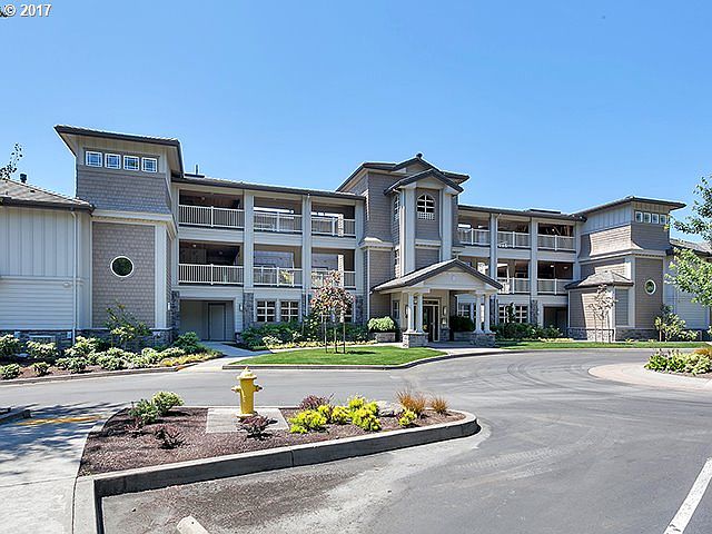1st image of 5605 SE Scenic Ln Unit 200