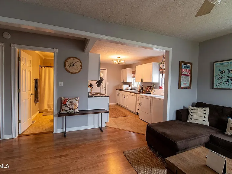 1133 Fair Dr — Photo 7