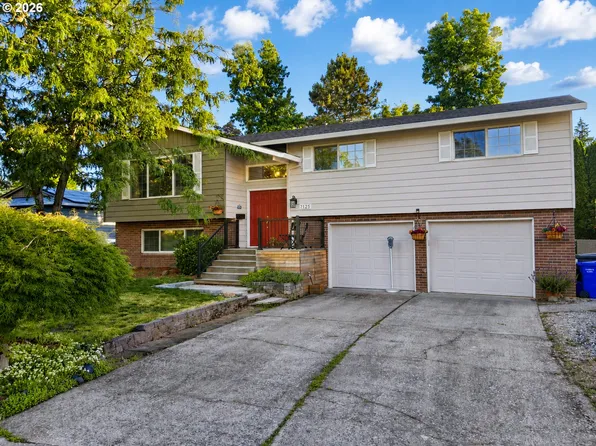 7125 Via Monte Mar Ct, Gladstone, OR 97027