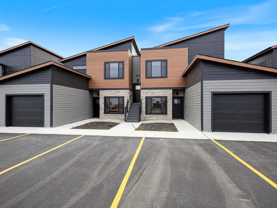 Trails Head Townhomes