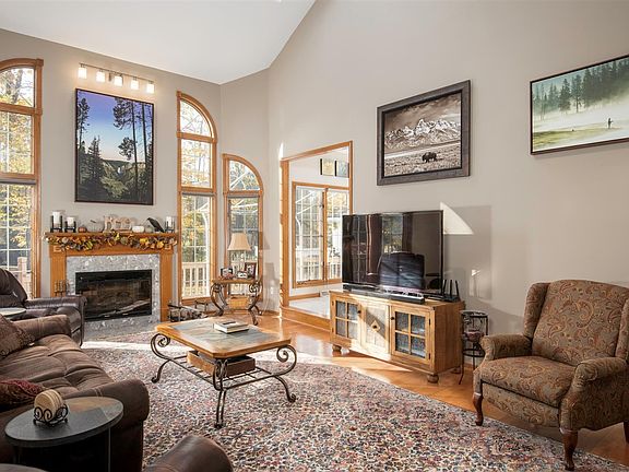 5th image of 4702 Red Oak Ct