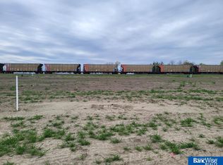 501 Railroad St, Hallam, NE 68368