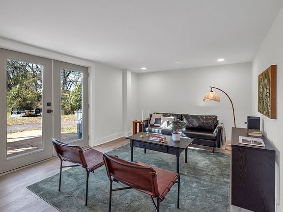 5th image of 4112 Marydale Dr