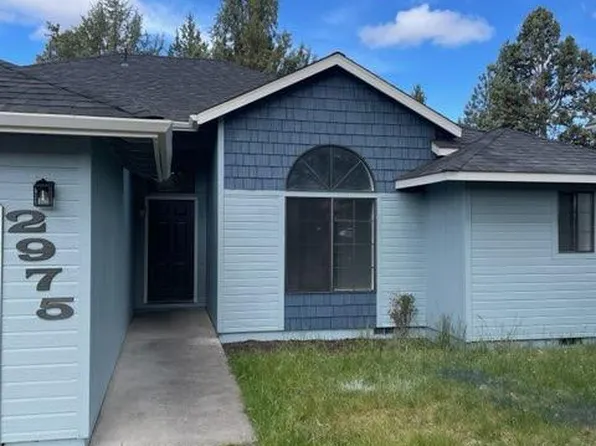 2975 NE Bluebell Ln, Bend, OR 97701