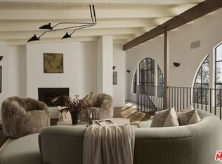 2039 N Gramercy Pl, Los Angeles, CA 90068