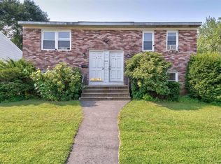 212 15th St, Watervliet, NY 12189