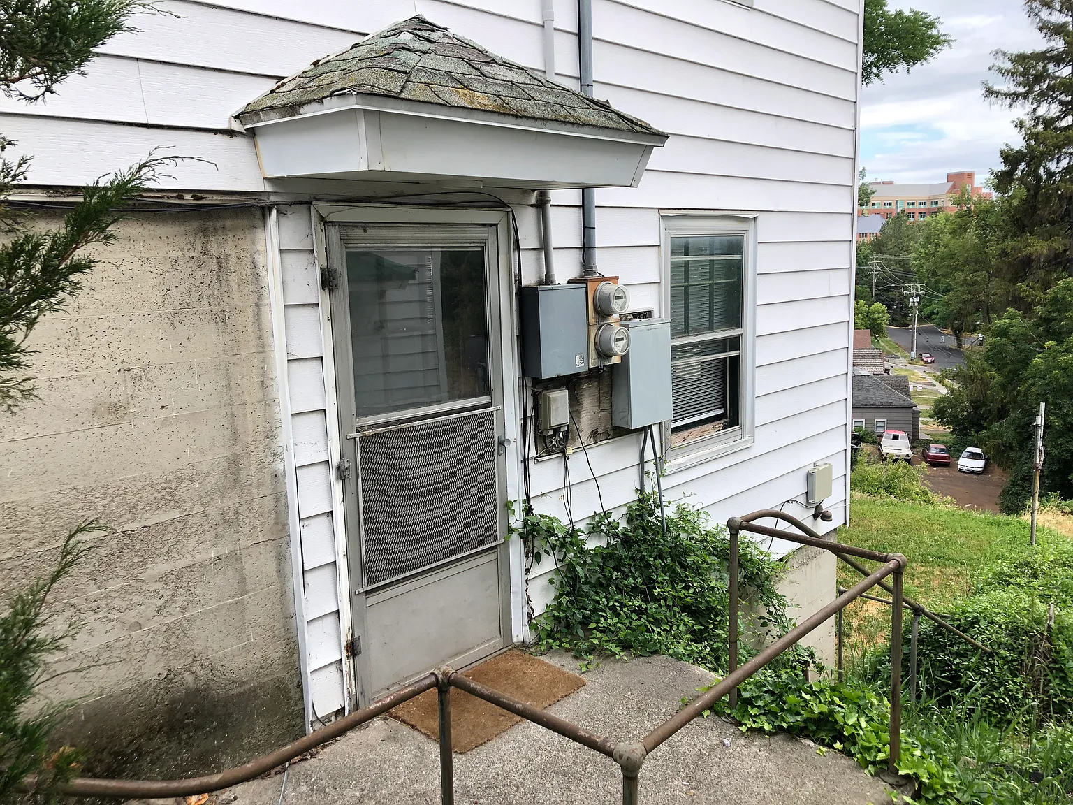 2 bed, 650 sqft, $1,100 — Photo 2