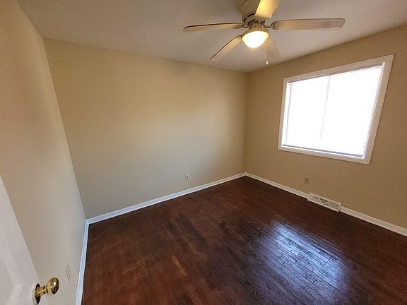 3rd image of 1809 Ryan St