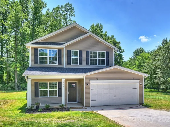 317 Bell St, Mount Holly, NC 28120