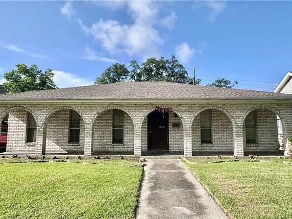 5761 Carlisle Ct, New Orleans, LA 70131