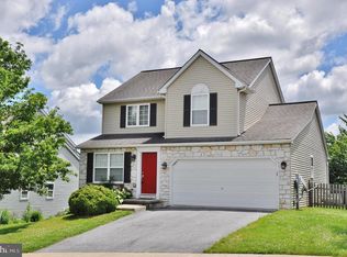 613 Harvest Dr, Dallastown, PA 17313