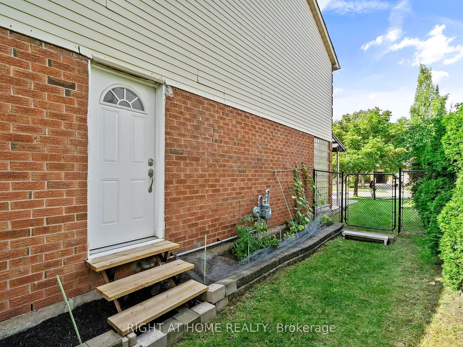 1 bed, $1,699 — Photo 3