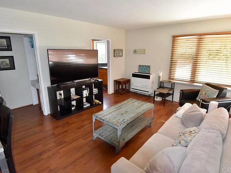 4065 Haines St — Photo 15