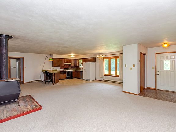 4th image of 5582 Ozias Rd