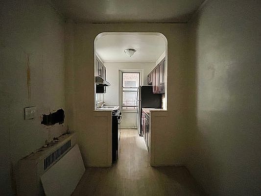 5th image of 42-15 81st St #2V