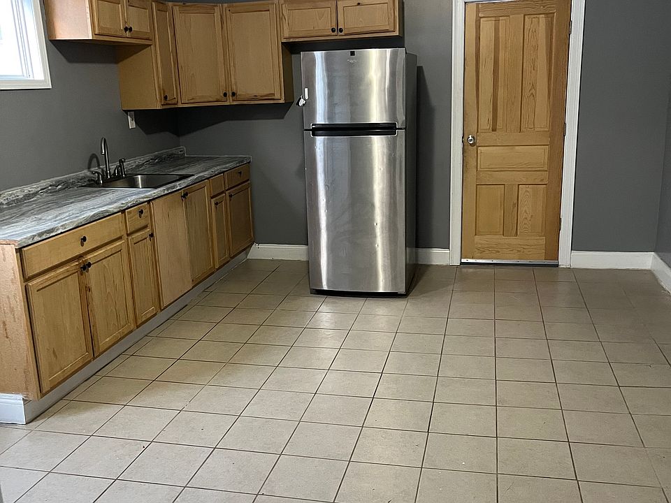 1st image of 133 Wall St #2