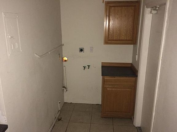 5th image of 49 Sioux Ln