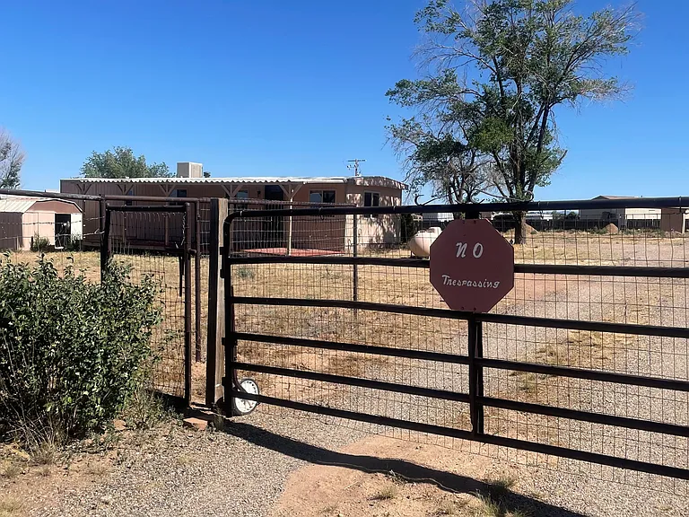 2415 W Road 4 N — Photo 2