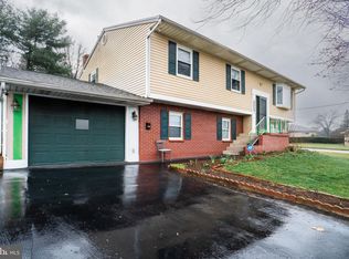 4015 Londonderry Rd, Harrisburg, PA 17109