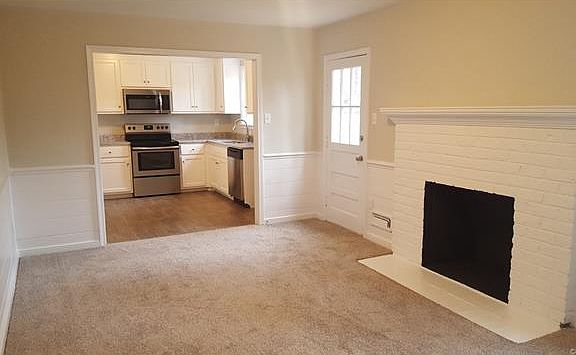 2nd image of 2821 Penrose Dr