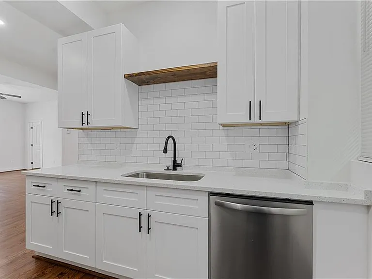 360 Ponce De Leon Ave NE #27 — Photo 8