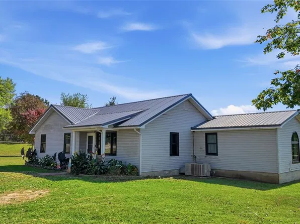 305 Woolsey St, Mountain View, MO 65548
