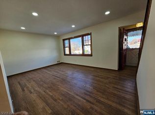 32 Highview Dr, Woodland Park, NJ 07424