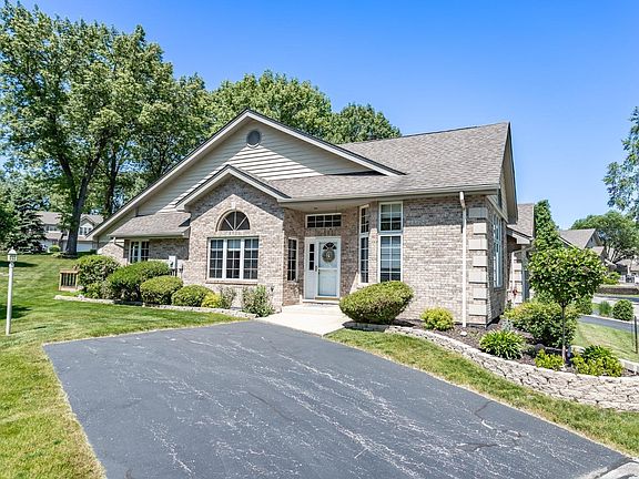 2nd image of 1437 Carriage Oaks Ct