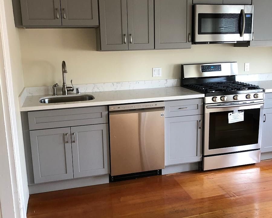 1st image of 19 White St