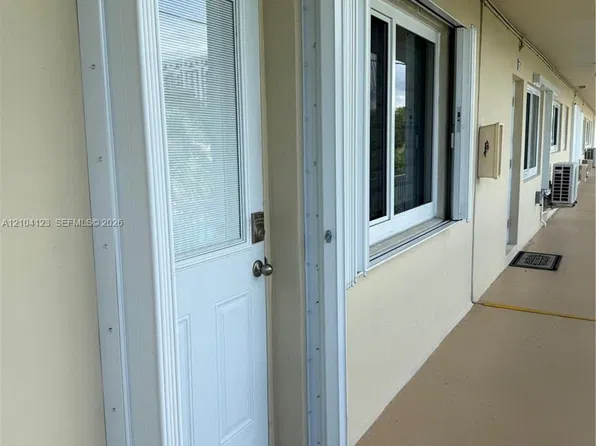 223 S Federal Hwy APT 79, Dania, FL 33004