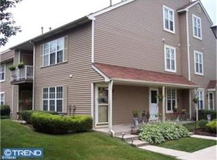 403A Sedgefield Dr, Mount Laurel, NJ 08054