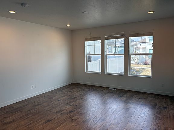 4th image of 4452 W Glendon Dr
