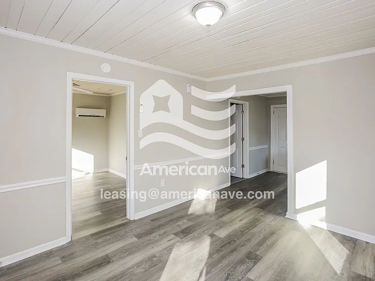 30587_005_living_room_13663437.jpg