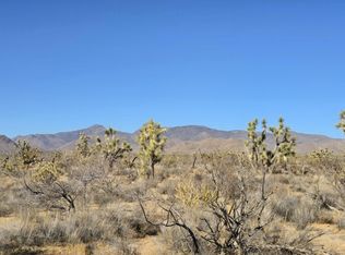 2358 S Cattle Crossing Rd, Yucca, AZ 86438