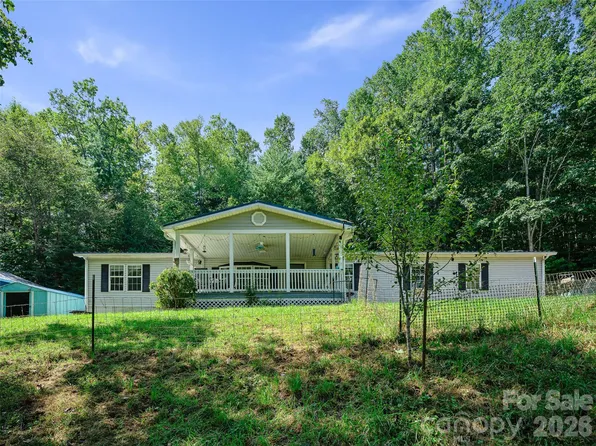 59 Sprinkle Dr, Spruce Pine, NC 28777