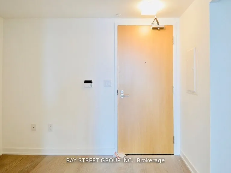11 Wellesley St W #4109 — Photo 2